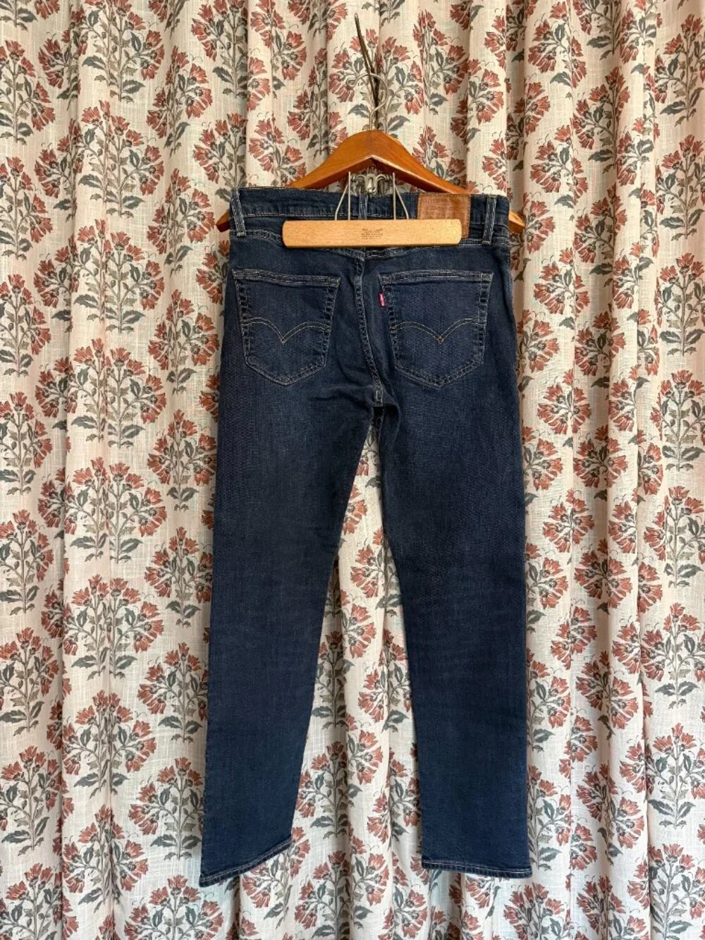 Levis men size